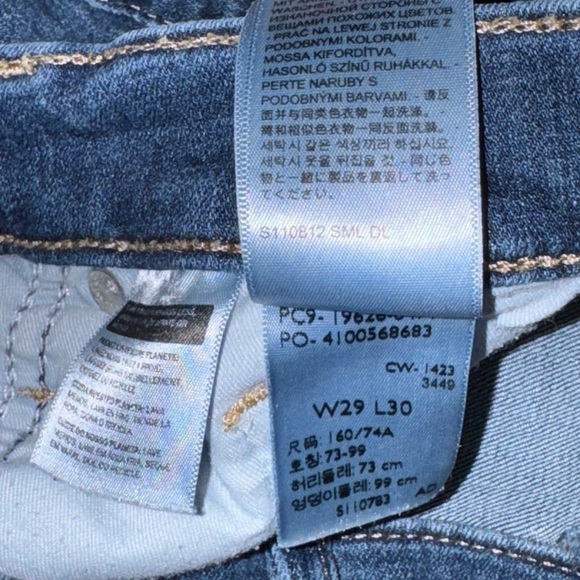 🔥Levi’s 311 Shaping Skinny Jeans | Size 29 x 30 | Dark Wash - Picture 3 of 7